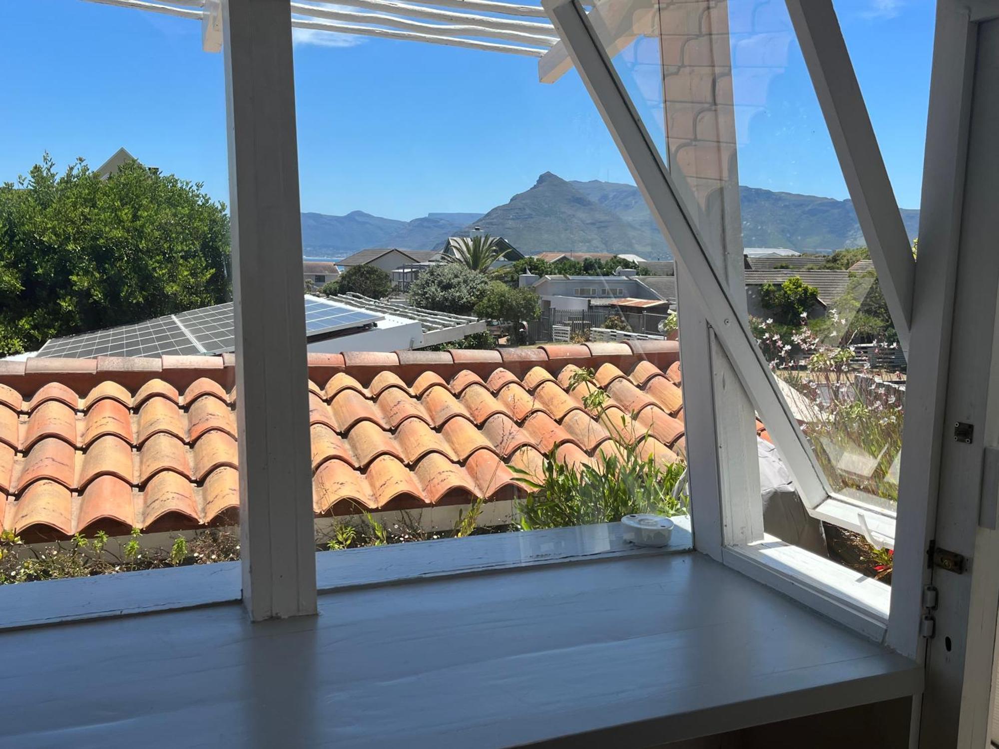 Storyhouse In Kommetjie Exterior photo